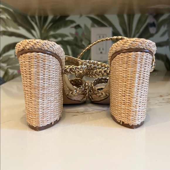Women’s size 6 raffia heels gold summer spring - Picture 2 of 3
